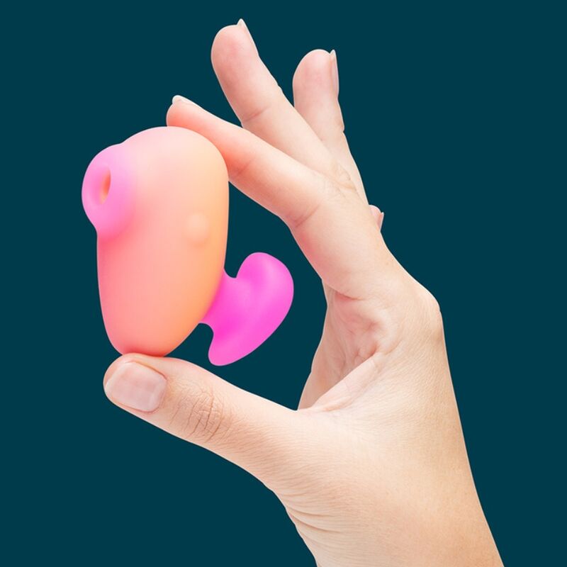 ROMP - KISS CLITORAL SUCTION RECHARGEABLE FINGER VIBRATOR